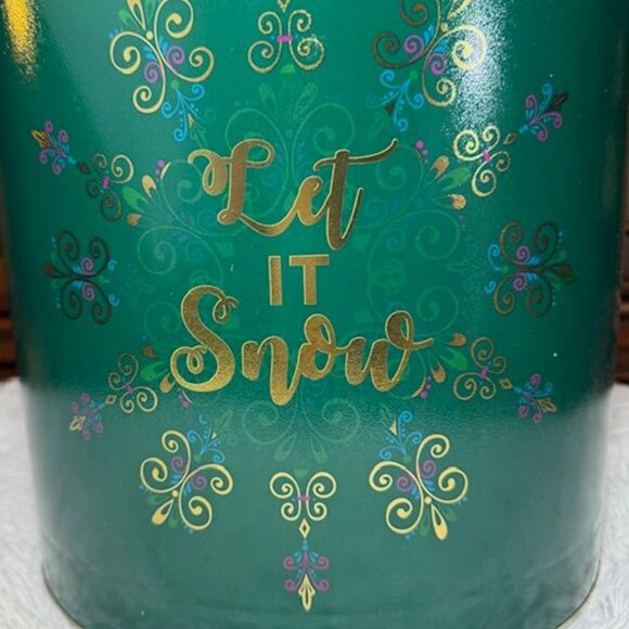 The Popcorn Factory 6.5 Gallon LET IT SNOW Green Gold Scroll Lidded Metal Barrel - Picture 2 of 14